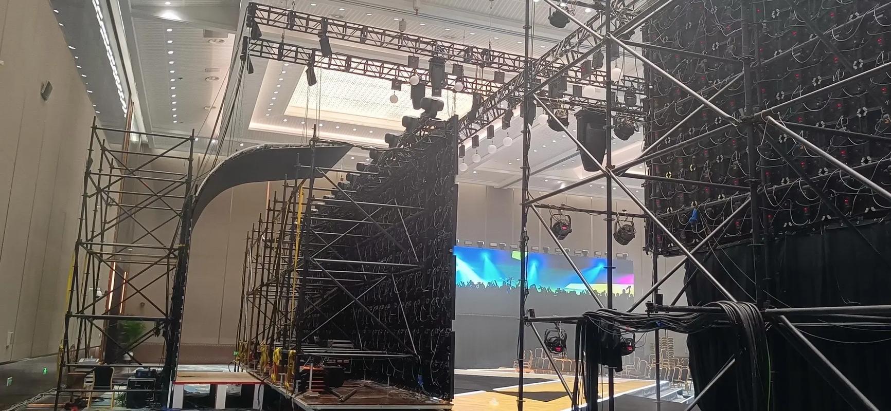 北京活動設備出租舞臺布置燈光音響大屏出租.